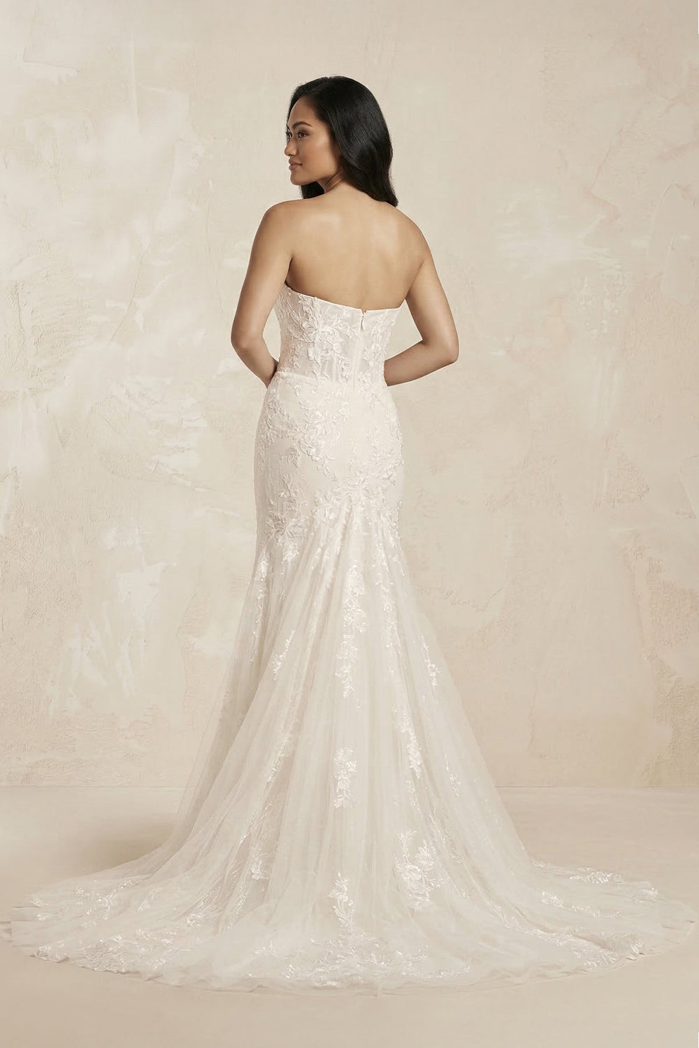 Sweetheart Mermaid Appliqued Tulle Wedding Dress in Ivory - SHE IS ME Wedding Dresses