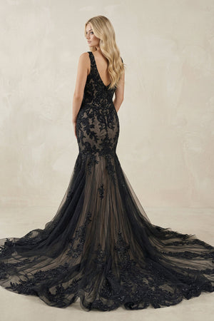 V - Neck Mermaid Appliqued Tulle Wedding Dress in Black - SHE IS ME Wedding Dresses