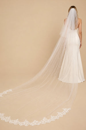 Vintage Tulle Two - Tier Bridal Veil Wedding Veil With Lace in White - SHE IS ME Wedding Veils